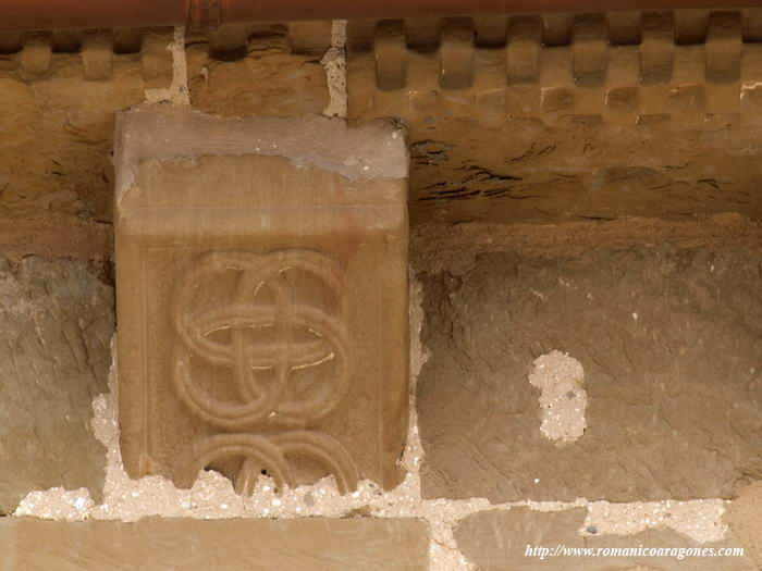 DETALLE DE CANECILLO REUTILIZADO